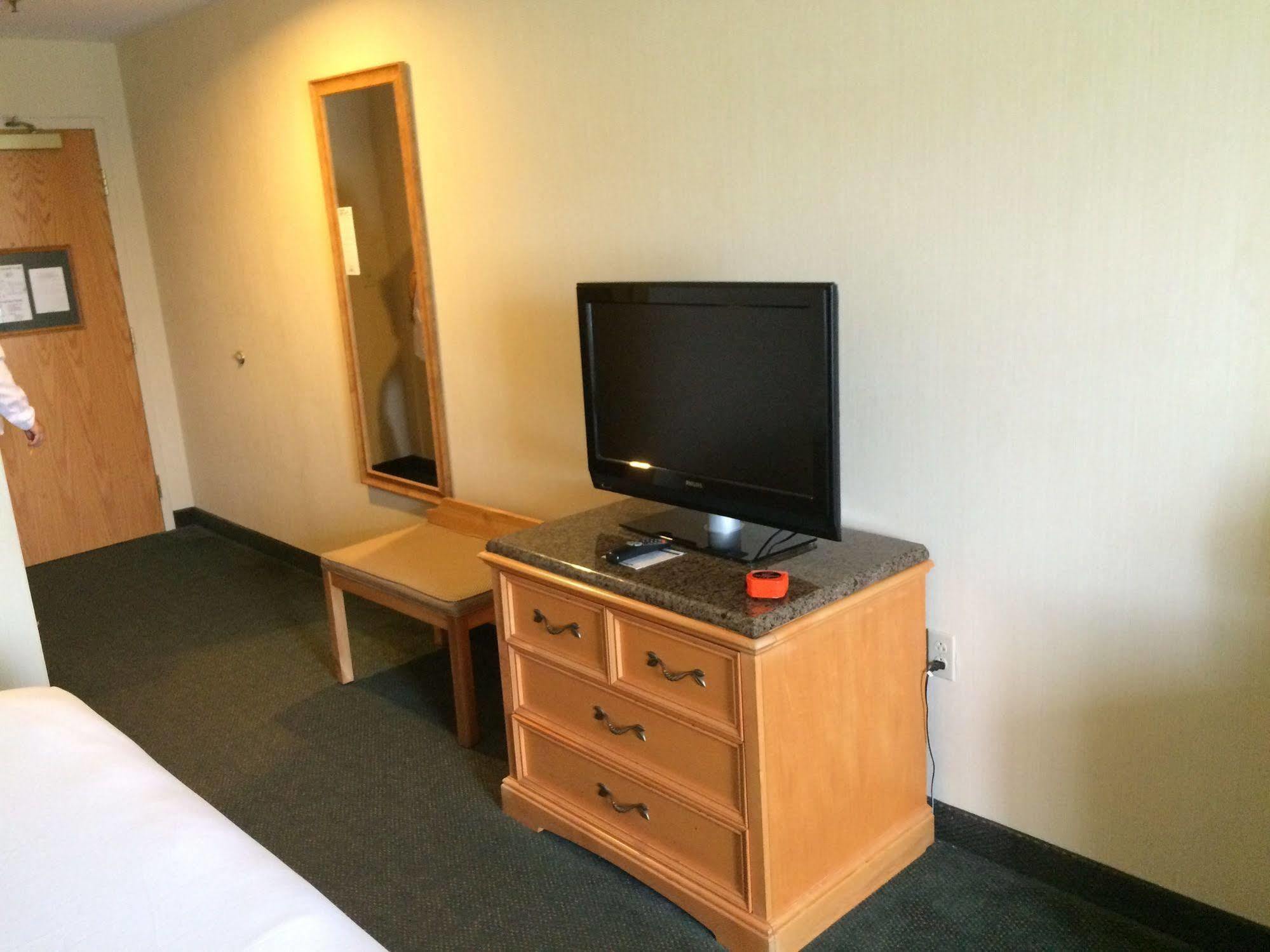 The Ship Motel Alexandria Bay Bagian luar foto